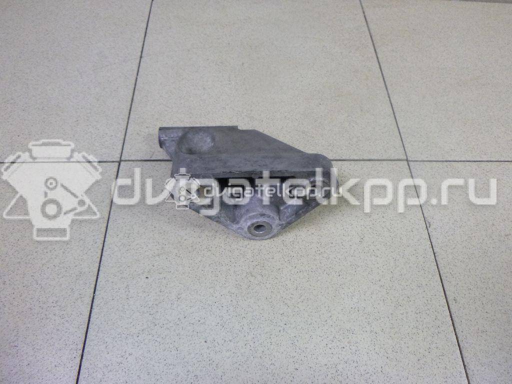 Фото Кронштейн генератора для двигателя YD22DDT для Nissan Primera / Almera 110-139 л.с 16V 2.2 л Дизельное топливо 11710AD200 {forloop.counter}}