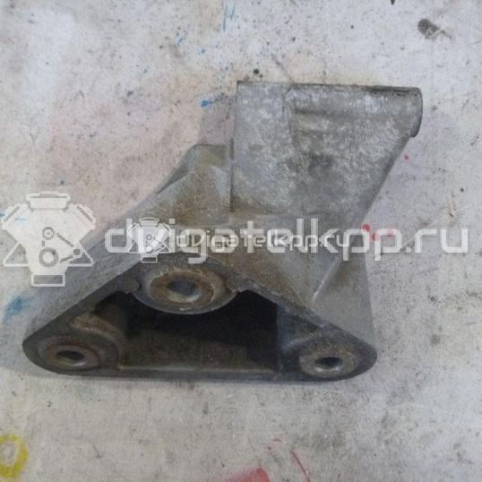 Фото Кронштейн генератора для двигателя YD22DDT для Nissan Primera / Almera 110-139 л.с 16V 2.2 л Дизельное топливо