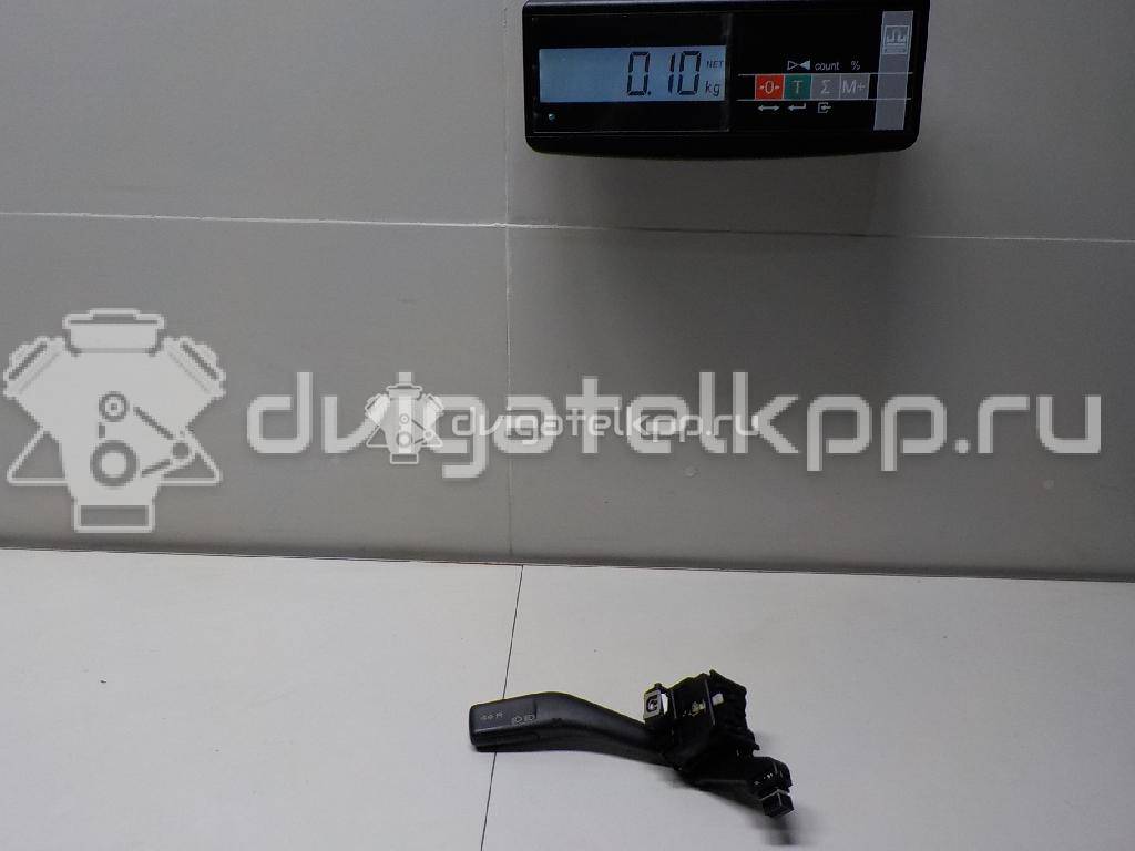 Фото Переключатель поворотов подрулевой  1K0953513 для Skoda Octavia / Yeti 5L / Octaviaii 1Z3 / Superb {forloop.counter}}