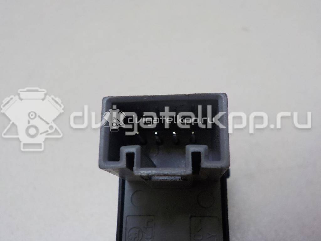 Фото Кнопка стеклоподъемника  1Z0959856 для Skoda Octavia / Octaviaii 1Z3 / Yeti 5L {forloop.counter}}