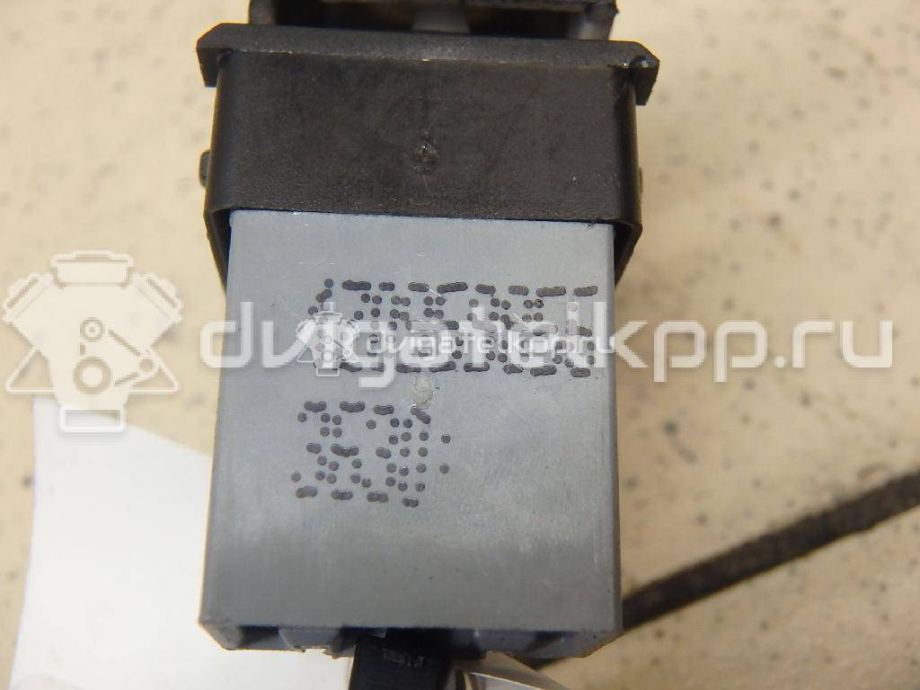 Фото Кнопка стеклоподъемника  1Z0959856 для Skoda Octavia / Octaviaii 1Z3 / Yeti 5L {forloop.counter}}