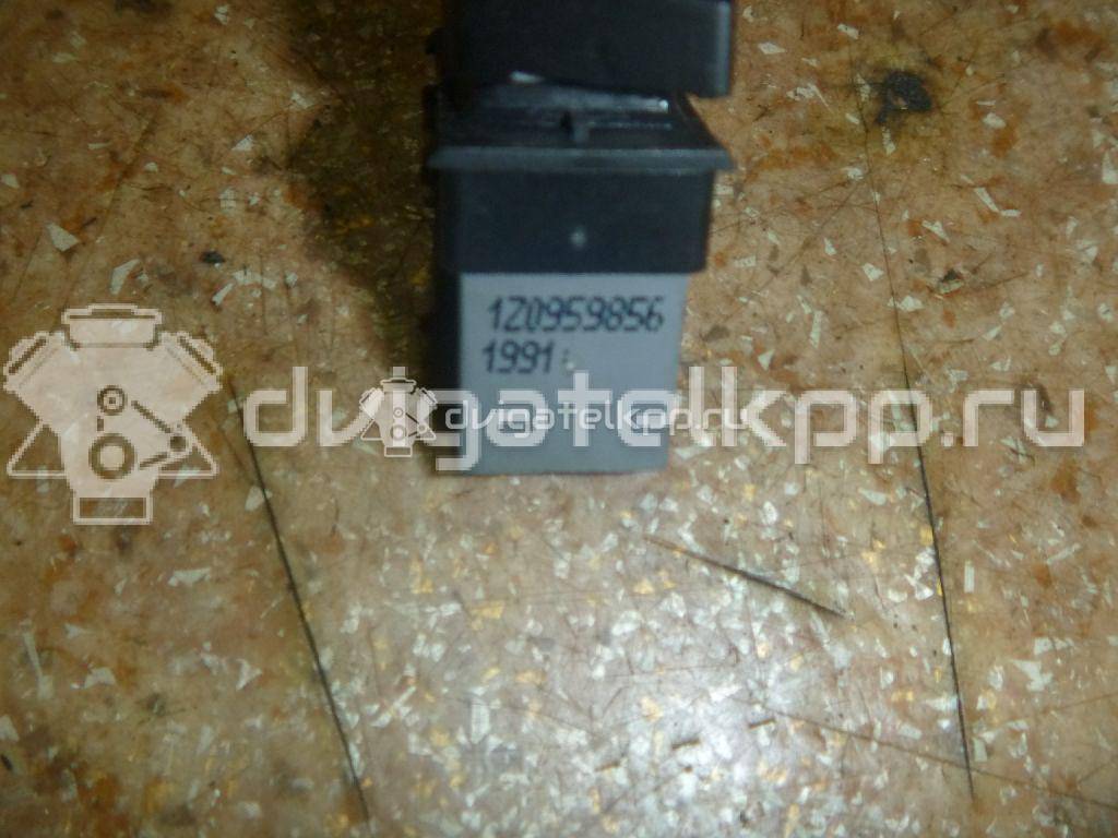 Фото Кнопка стеклоподъемника  1Z0959856 для Skoda Octavia / Octaviaii 1Z3 / Yeti 5L {forloop.counter}}