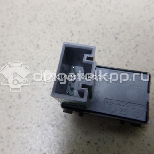 Фото Кнопка стеклоподъемника  1Z0959856 для Skoda Octavia / Octaviaii 1Z3 / Yeti 5L