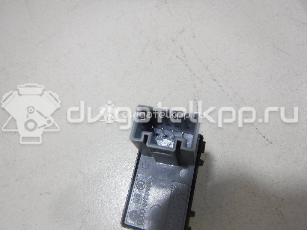 Фото Кнопка стеклоподъемника  1Z0959856 для Skoda Octavia / Octaviaii 1Z3 / Yeti 5L {forloop.counter}}