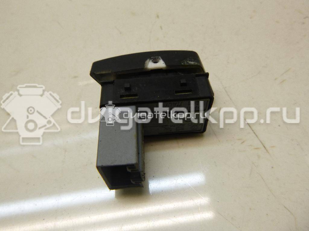 Фото Кнопка стеклоподъемника  1Z0959856 для Skoda Octavia / Octaviaii 1Z3 / Yeti 5L {forloop.counter}}