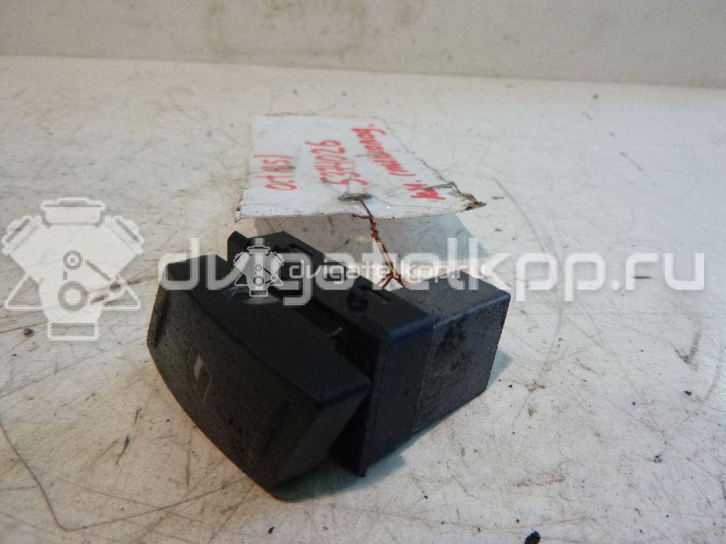 Фото Кнопка стеклоподъемника  1Z0959856 для Skoda Octavia / Octaviaii 1Z3 / Yeti 5L {forloop.counter}}