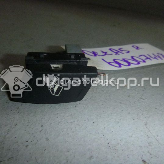 Фото Кнопка стеклоподъемника  1Z0959856 для Skoda Octavia / Octaviaii 1Z3 / Yeti 5L