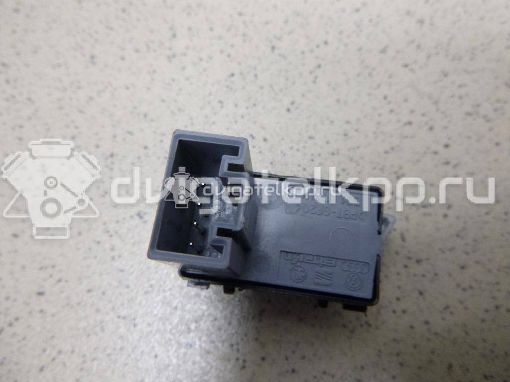 Фото Кнопка стеклоподъемника  1Z0959855 для Skoda Octavia / Octaviaii 1Z3 / Yeti 5L {forloop.counter}}