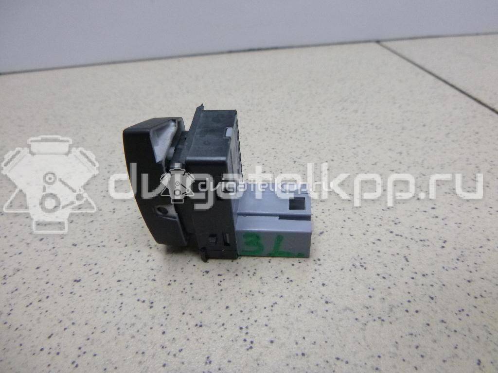 Фото Кнопка стеклоподъемника  1Z0959855 для Skoda Octavia / Octaviaii 1Z3 / Yeti 5L {forloop.counter}}