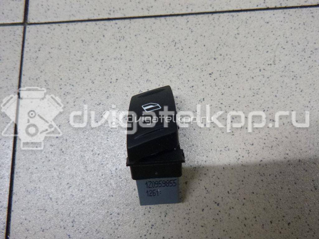 Фото Кнопка стеклоподъемника  1Z0959855 для Skoda Octavia / Octaviaii 1Z3 / Yeti 5L {forloop.counter}}