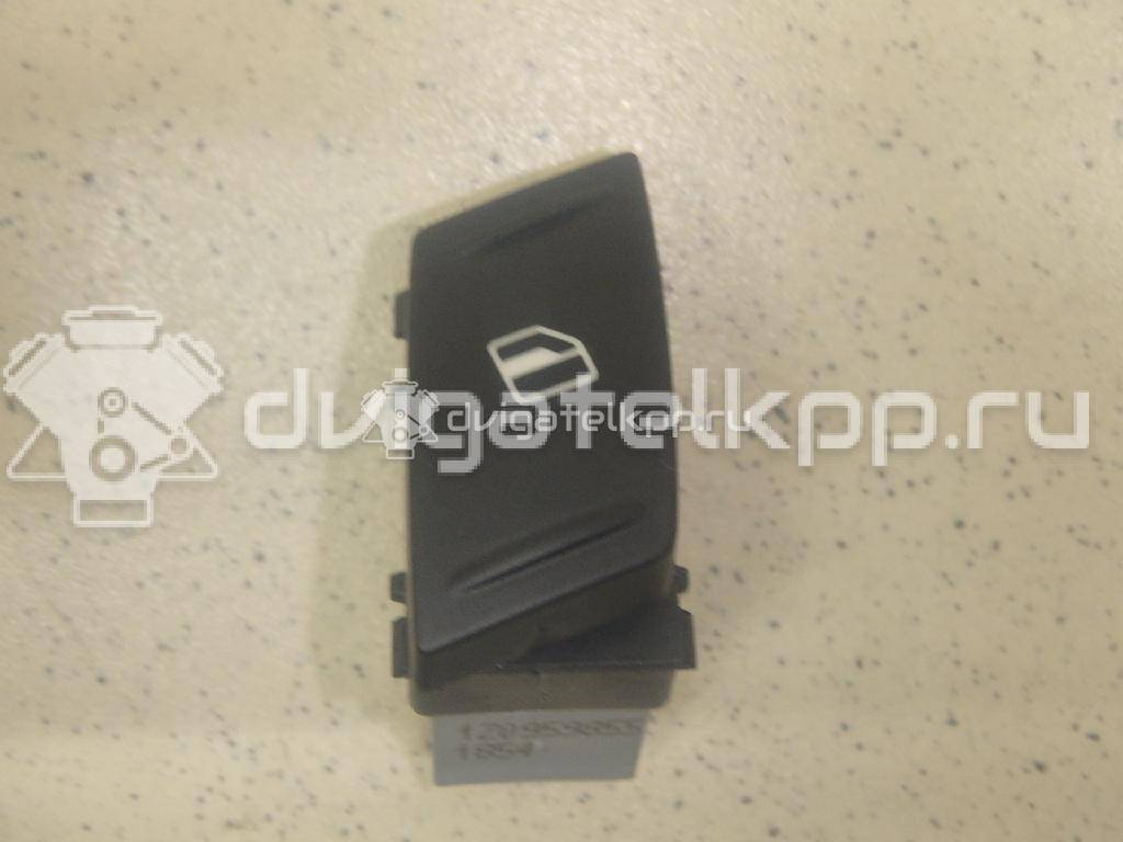 Фото Кнопка стеклоподъемника  1Z0959855 для Skoda Octavia / Octaviaii 1Z3 / Yeti 5L {forloop.counter}}