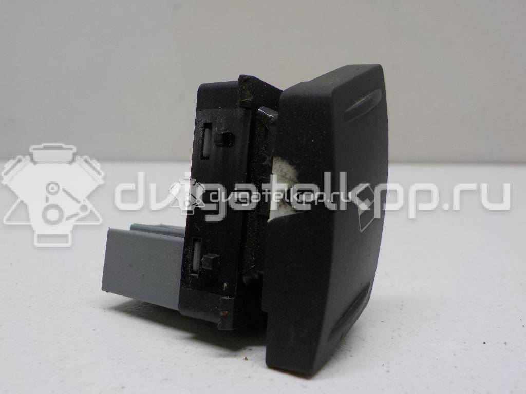 Фото Кнопка стеклоподъемника  1Z0959855 для Skoda Octavia / Octaviaii 1Z3 / Yeti 5L {forloop.counter}}