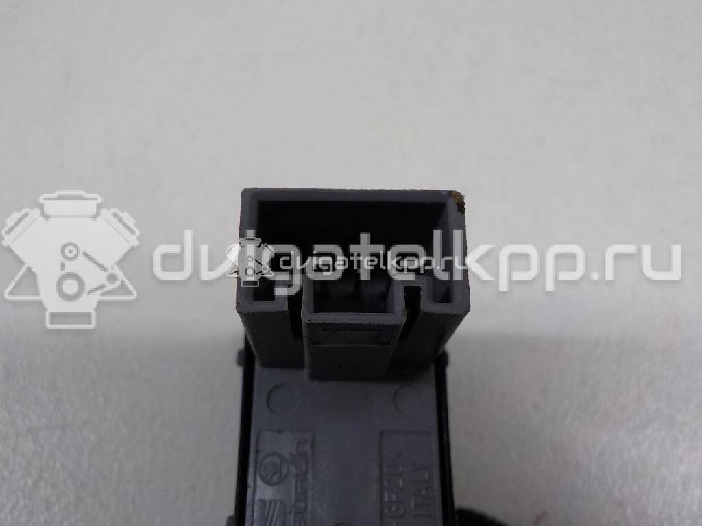 Фото Кнопка стеклоподъемника  1Z0959855 для Skoda Octavia / Octaviaii 1Z3 / Yeti 5L {forloop.counter}}