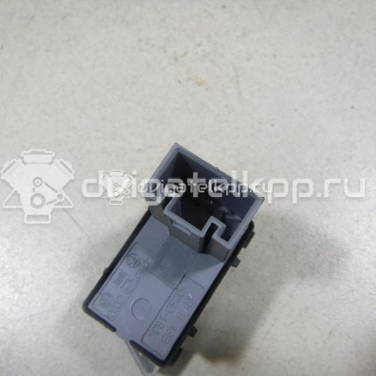 Фото Кнопка стеклоподъемника  1Z0959855 для Skoda Octavia / Octaviaii 1Z3 / Yeti 5L