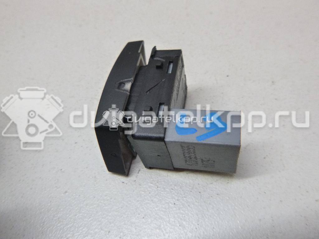 Фото Кнопка стеклоподъемника  1Z0959855 для Skoda Octavia / Octaviaii 1Z3 / Yeti 5L {forloop.counter}}