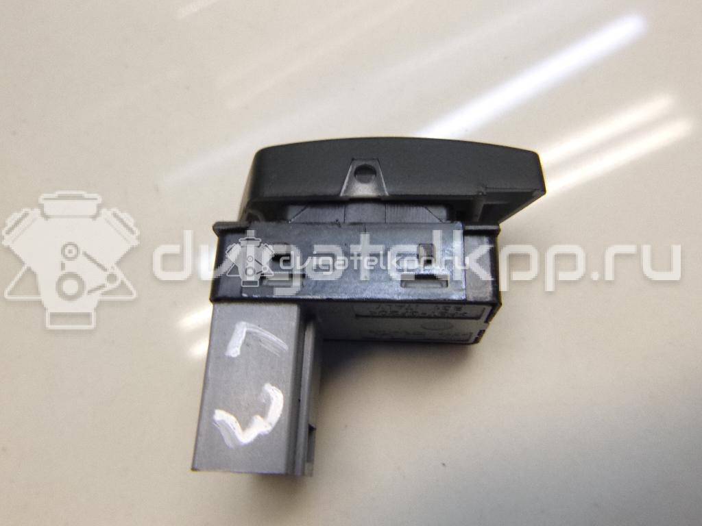 Фото Кнопка стеклоподъемника  1Z0959855 для Skoda Octavia / Octaviaii 1Z3 / Yeti 5L {forloop.counter}}