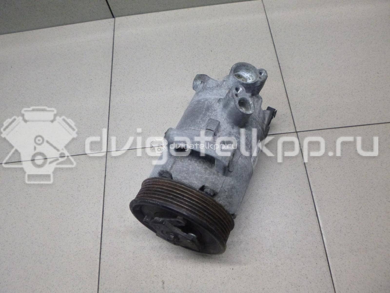 Фото Компрессор системы кондиционирования  5Q0820803J для Skoda Roomster 5J / Octaviaii 1Z3 / Yeti 5L / Fabia / Octavia {forloop.counter}}