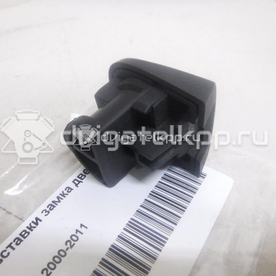 Фото Накладка вставки замка двери  6Y0839167 для Skoda Roomster 5J / Octaviaii 1Z3 / Fabia / Octavia / Superb