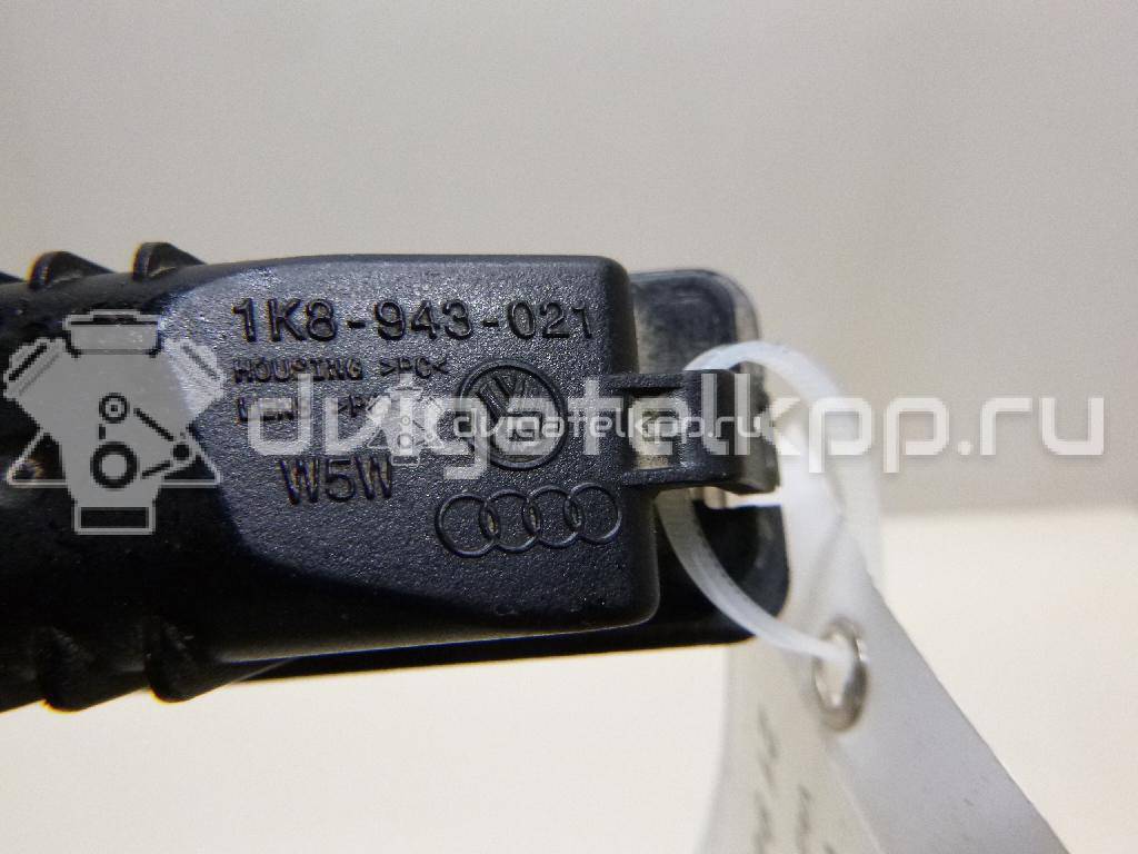 Фото Фонарь подсветки номера  1K8943021 для Volkswagen Scirocco / Polo / Touran / Amarok S1B / New Beetle {forloop.counter}}