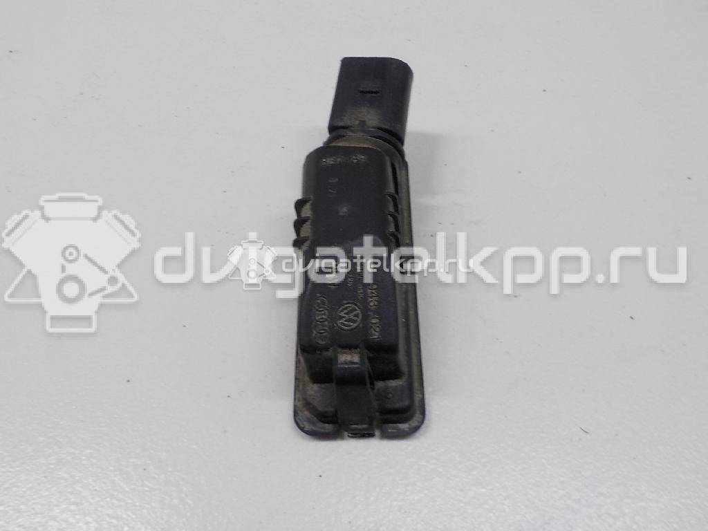 Фото Фонарь подсветки номера  1K8943021 для Volkswagen Scirocco / Polo / Touran / Amarok S1B / New Beetle {forloop.counter}}