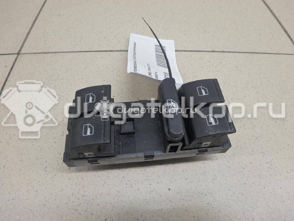 Фото Блок управления стеклоподъемниками  1K4959857A для Volkswagen Tiguan / Touran / Amarok S1B / Cc / Golf {forloop.counter}}