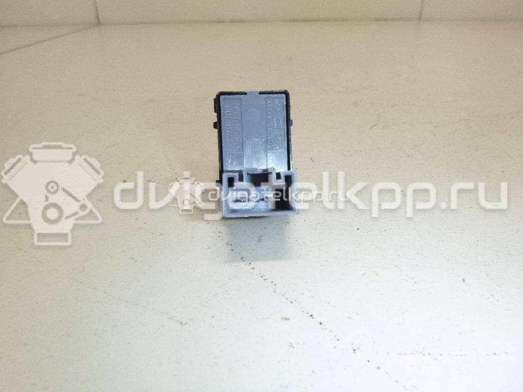 Фото Кнопка стеклоподъемника  1F0959855 для Volkswagen Scirocco / Tiguan / Touran / Amarok S1B / Cc {forloop.counter}}