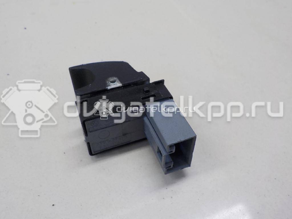 Фото Кнопка стеклоподъемника  1F0959855 для Volkswagen Scirocco / Tiguan / Touran / Amarok S1B / Cc {forloop.counter}}