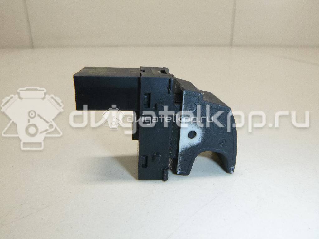 Фото Кнопка стеклоподъемника  1F0959855 для Volkswagen Scirocco / Tiguan / Touran / Amarok S1B / Cc {forloop.counter}}