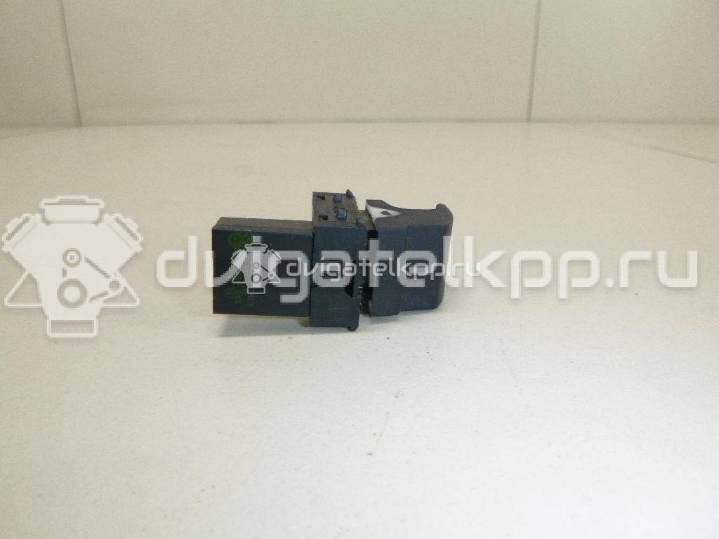 Фото Кнопка стеклоподъемника  1F0959855 для Volkswagen Scirocco / Tiguan / Touran / Amarok S1B / Cc {forloop.counter}}