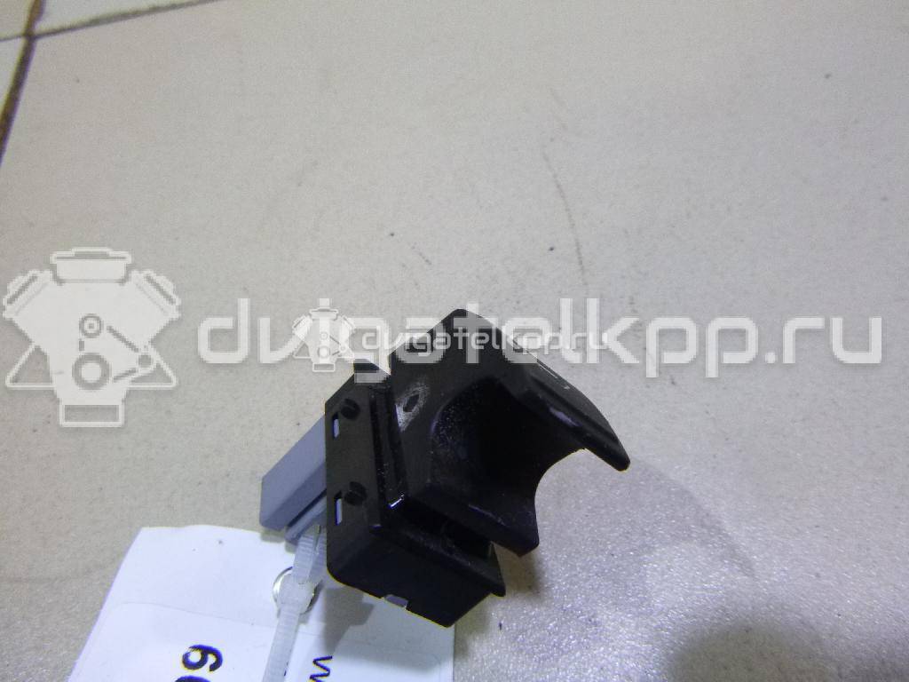 Фото Кнопка стеклоподъемника  1F0959855 для Volkswagen Scirocco / Tiguan / Touran / Amarok S1B / Cc {forloop.counter}}