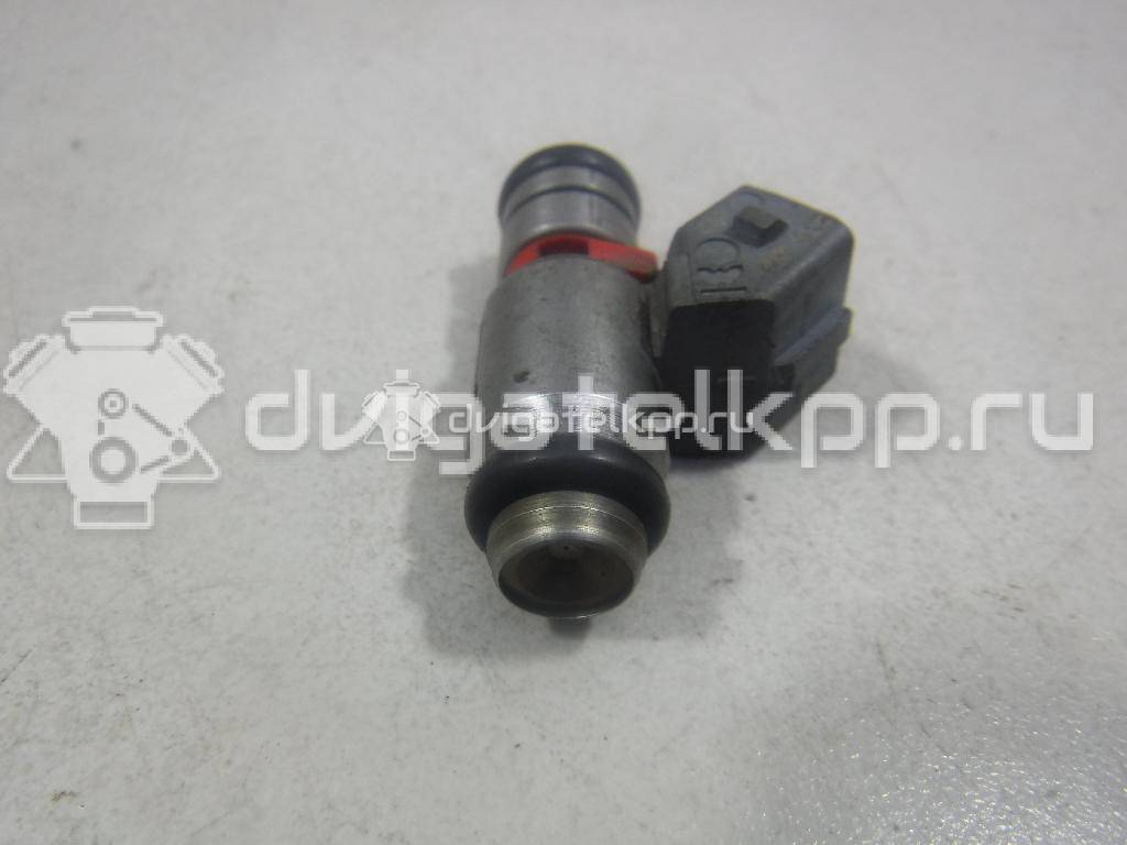 Фото Форсунка инжекторная электрическая  032906031A для Volkswagen Polo / Caddy / Vento 1H2 / Golf {forloop.counter}}