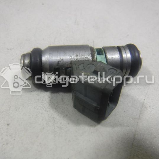 Фото Форсунка инжекторная электрическая  032906031A для Volkswagen Polo / Caddy / Vento 1H2 / Golf