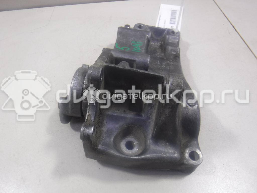 Фото Кронштейн генератора  030145169H для Volkswagen Polo / Caddy / Vento 1H2 / Golf {forloop.counter}}