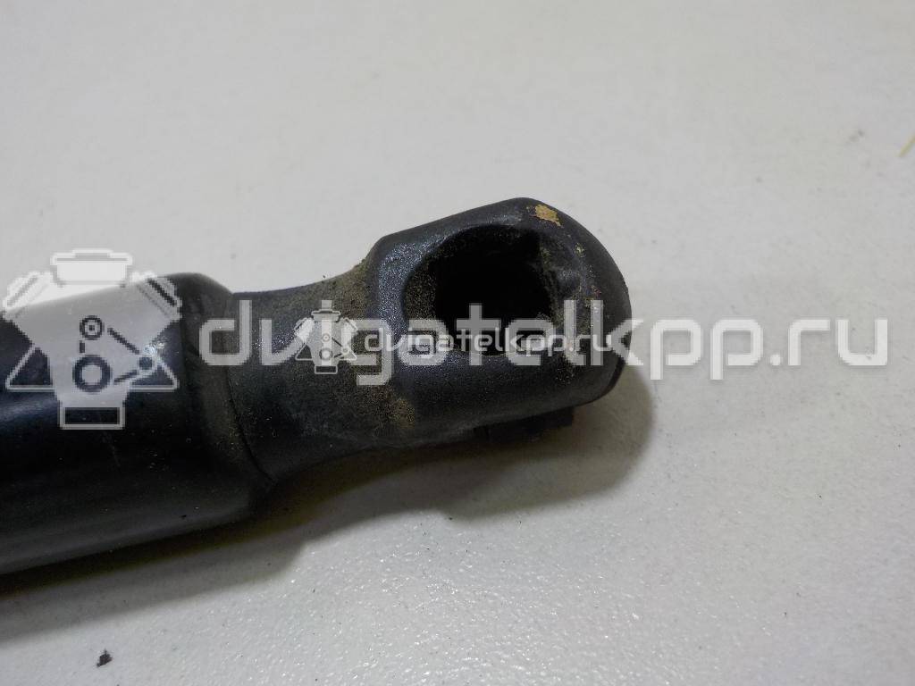 Фото Амортизатор двери багажника  2K0827550A для Volkswagen Caddy {forloop.counter}}