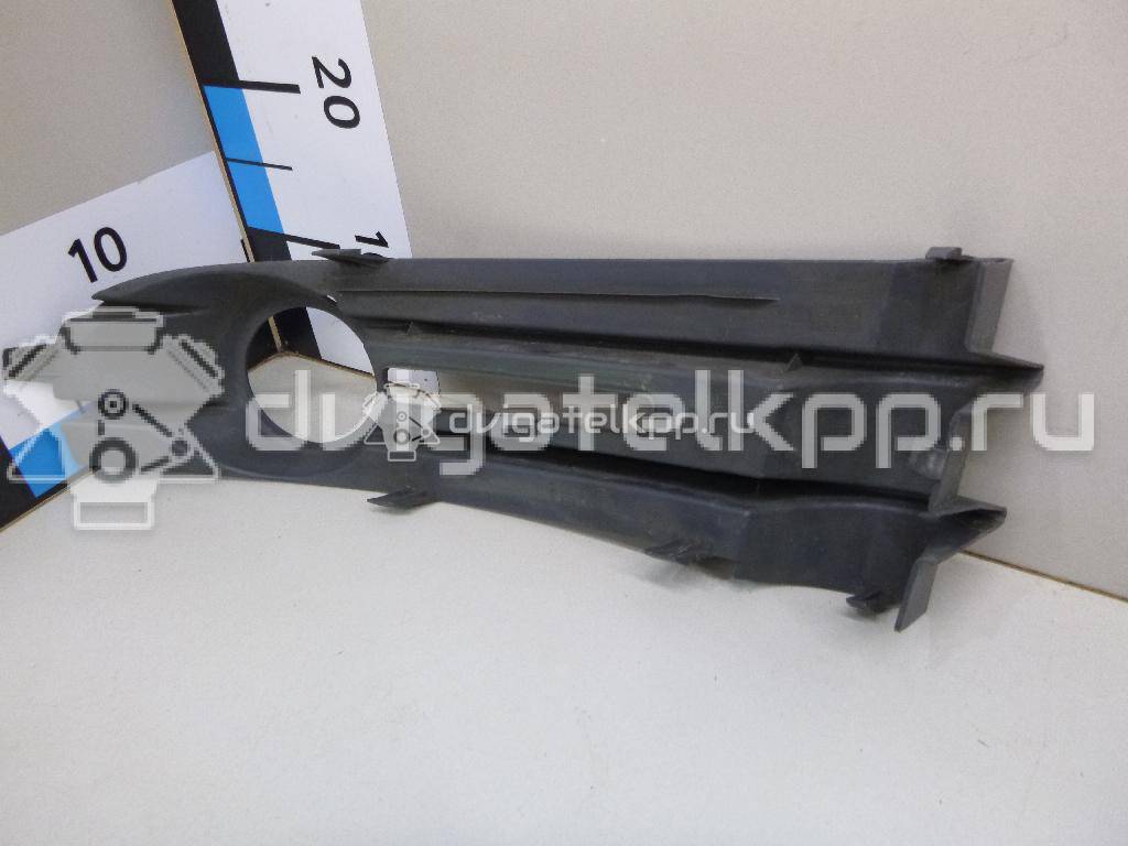 Фото Рамка противотуманной фары правой  2K0853684A для Volkswagen Caddy {forloop.counter}}