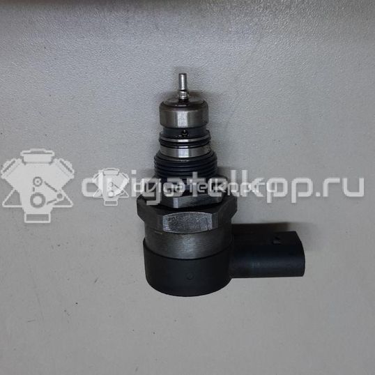 Фото Регулятор давления топлива  057130764AB для Audi A4 / A3 / A8 / A1 / Q5