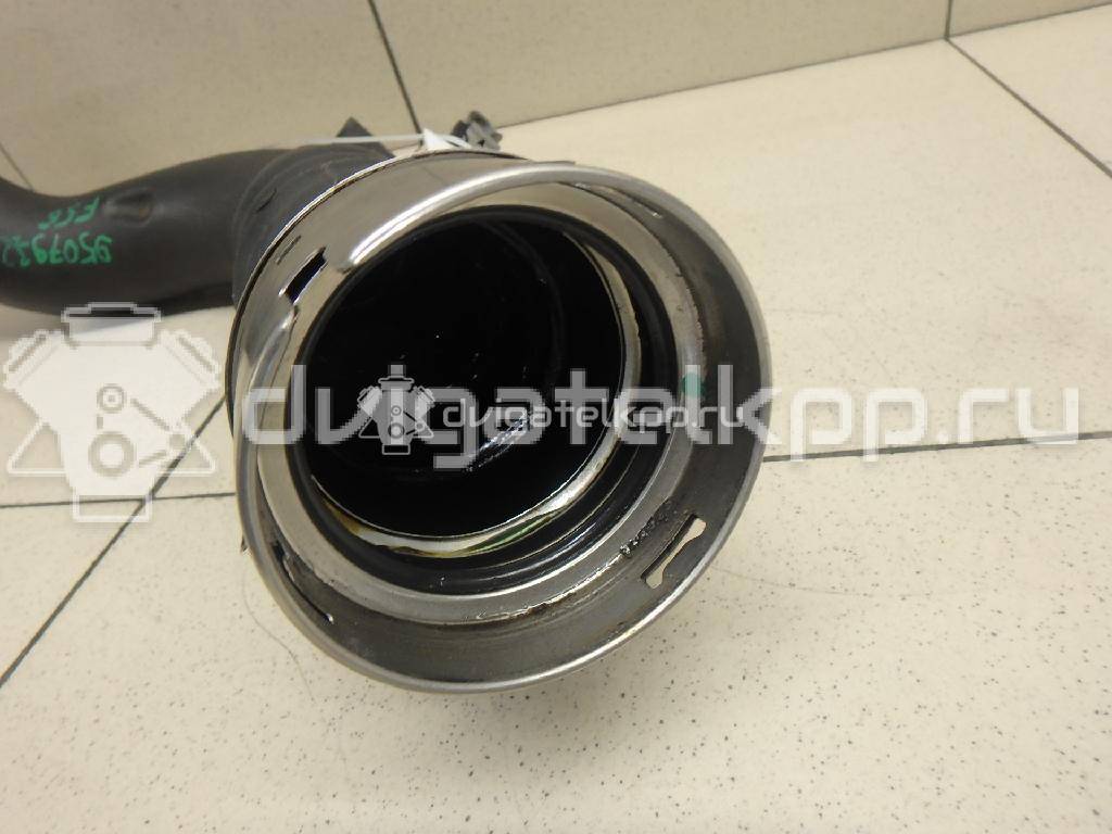 Фото Патрубок интеркулера для двигателя B38 A15 A для Bmw 2 / X1 102-140 л.с 12V 1.5 л бензин 13718655836 {forloop.counter}}