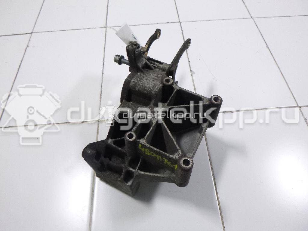 Фото Кронштейн генератора для двигателя M43 B19 (194E1) для Bmw Z3 E36 / 3 116-118 л.с 8V 1.9 л бензин 12311247646 {forloop.counter}}