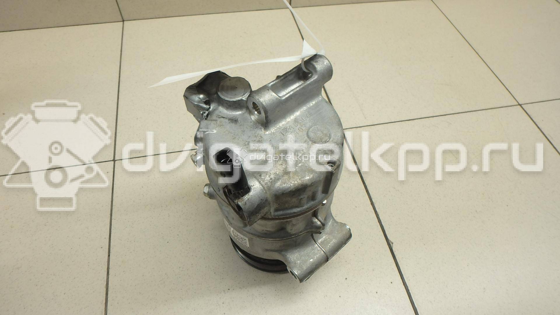 Фото Компрессор системы кондиционирования  5Q0820803G для Audi A3 / Tt / A1 / Q2 Ga / Q3 8U {forloop.counter}}