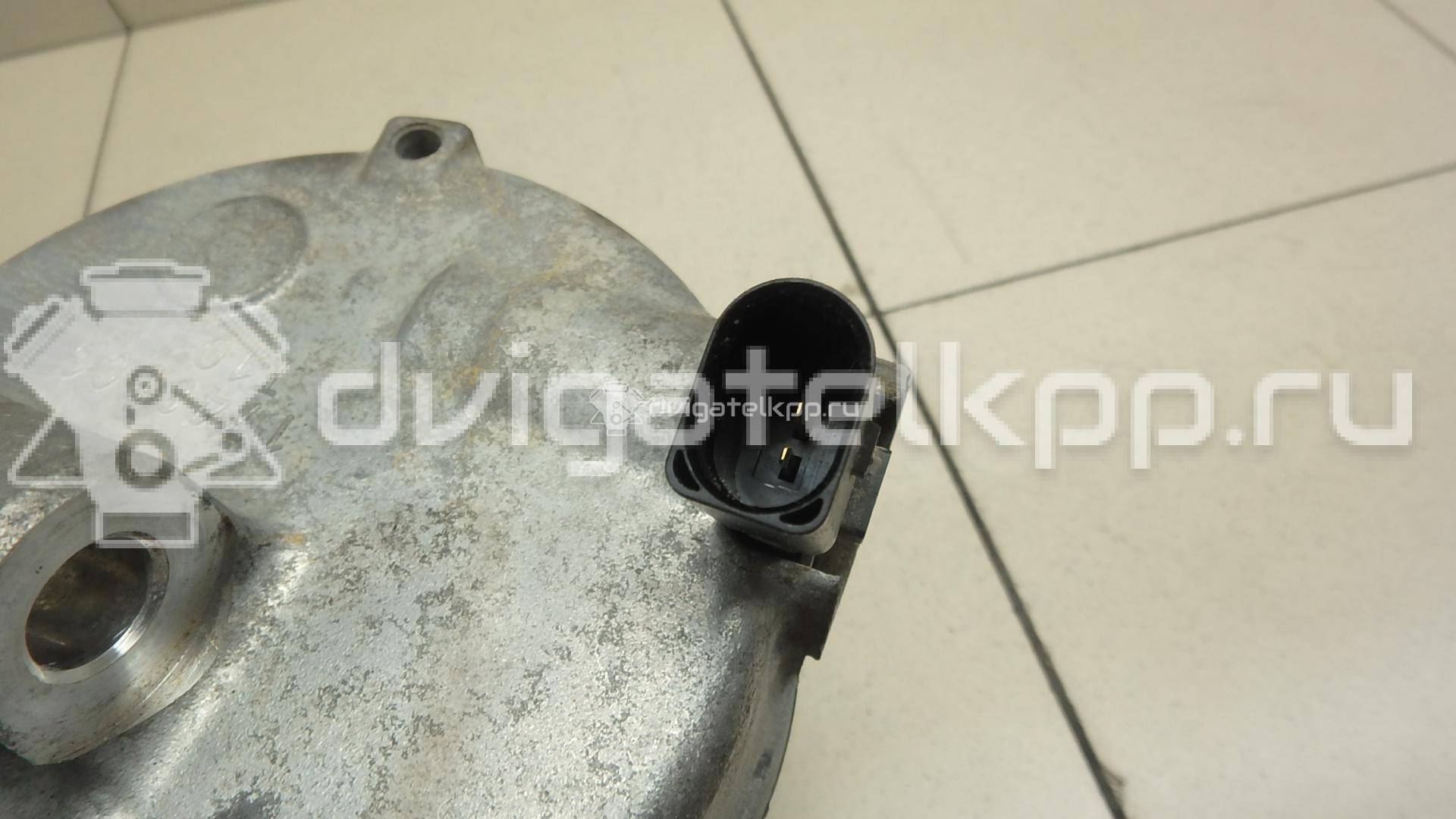 Фото Компрессор системы кондиционирования  5Q0820803G для Audi A3 / Tt / A1 / Q2 Ga / Q3 8U {forloop.counter}}