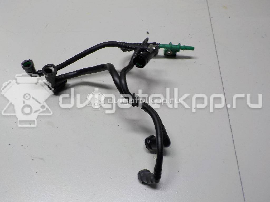 Фото Трубка топливная для двигателя 9HP (DV6DTED) для Citroen C4 / Ds4 / Berlingo / C3 / Ds3 92-94 л.с 8V 1.6 л Дизельное топливо 9808090880 {forloop.counter}}