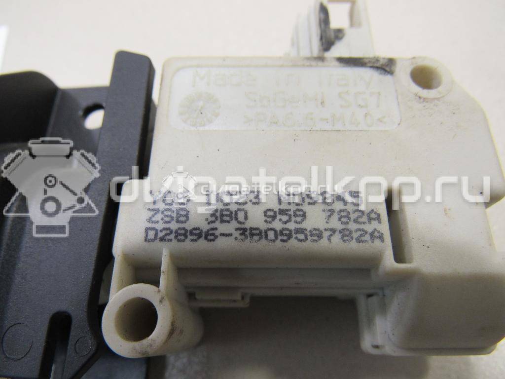 Фото Замок бардачка  3B0959782A для Audi A4 / A6 / A3 / Tt / Q7 {forloop.counter}}