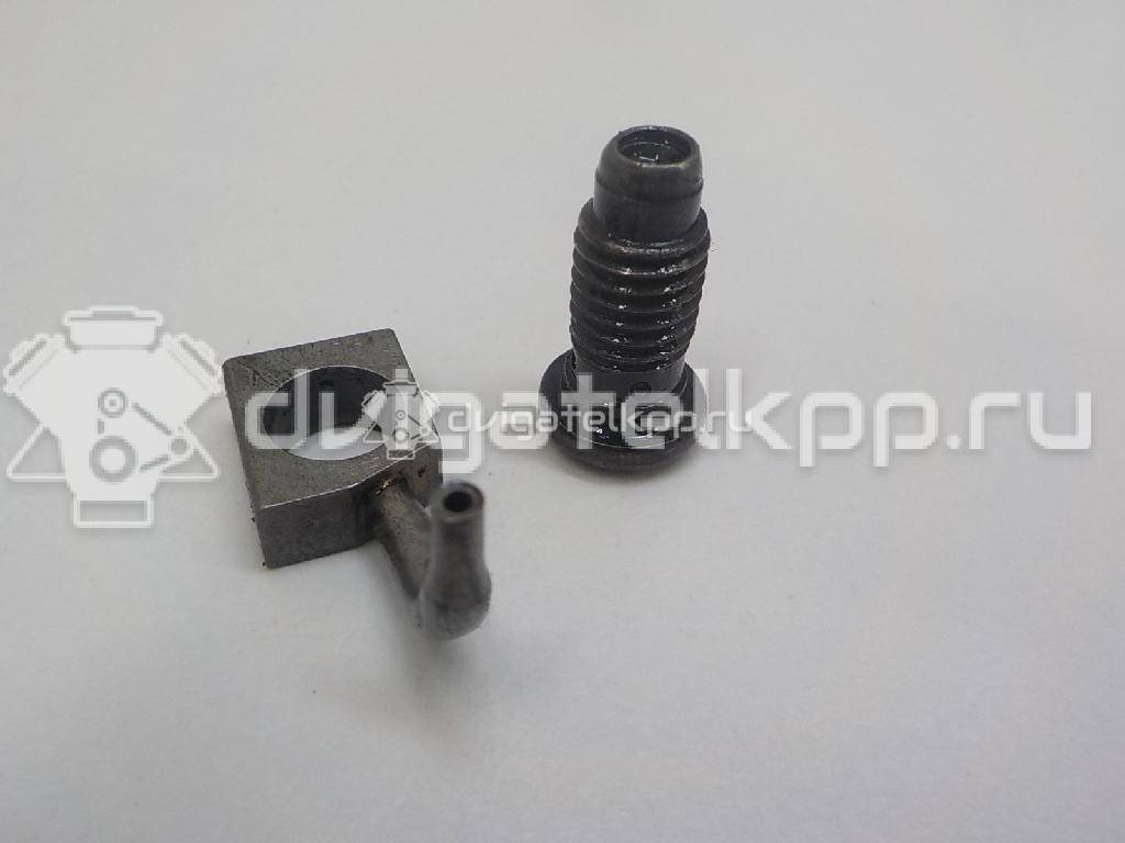 Фото Форсунка масляная для двигателя AXR для Skoda Roomster 5J / Fabia / Octavia 100 л.с 8V 1.9 л Дизельное топливо 038103157B {forloop.counter}}