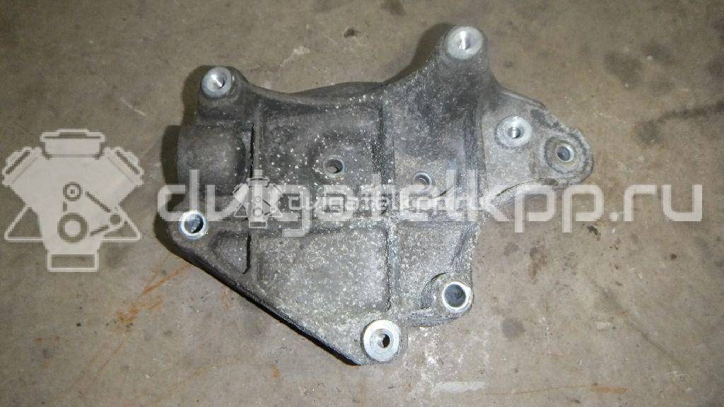 Фото Кронштейн генератора для двигателя EER для Chrysler / Dodge / Chrysler (Bbdc) 193-207 л.с 24V 2.7 л бензин 04891616AA {forloop.counter}}