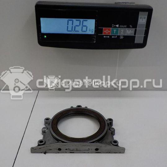 Фото Крышка коленвала задняя для двигателя D4CB для Hyundai / Kia 140 л.с 16V 2.5 л Дизельное топливо 214404A001