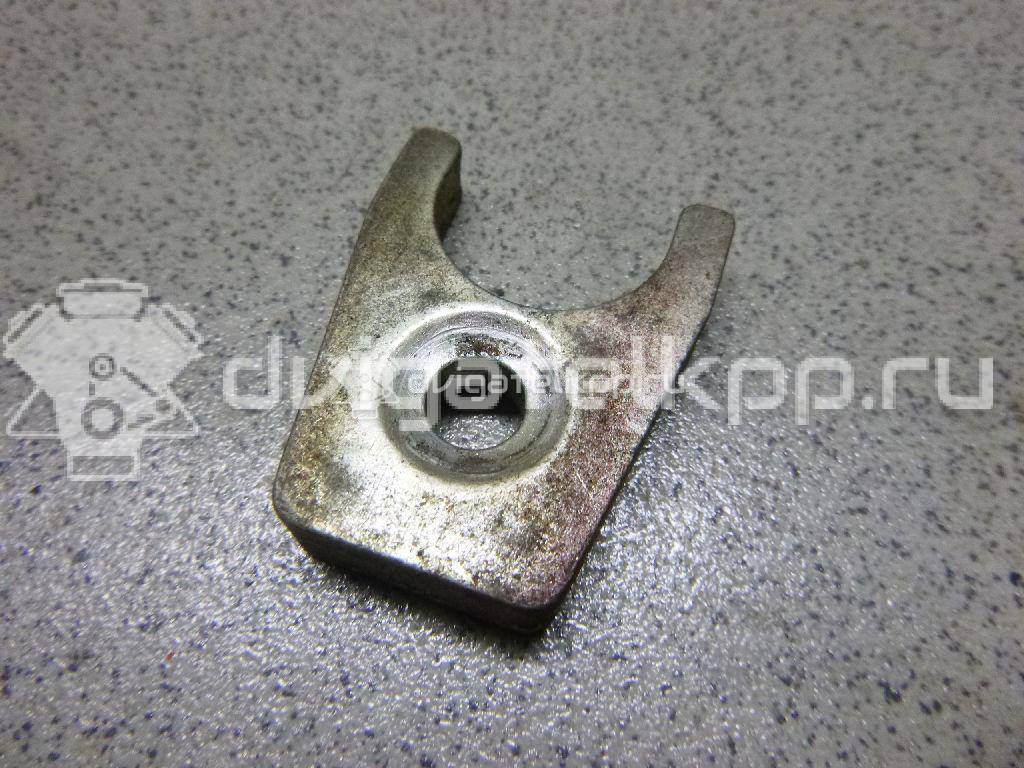 Фото Кронштейн форсунки  MR988381 для Mitsubishi Magna / Verada / Diamante / Pajero / L {forloop.counter}}