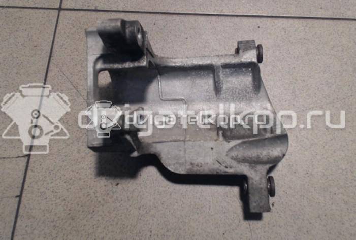 Фото Кронштейн ТНВД для двигателя L3 для Mazda / Ford Australia / Ford (Changan) 160-162 л.с 16V 2.3 л бензин L3K913428A {forloop.counter}}