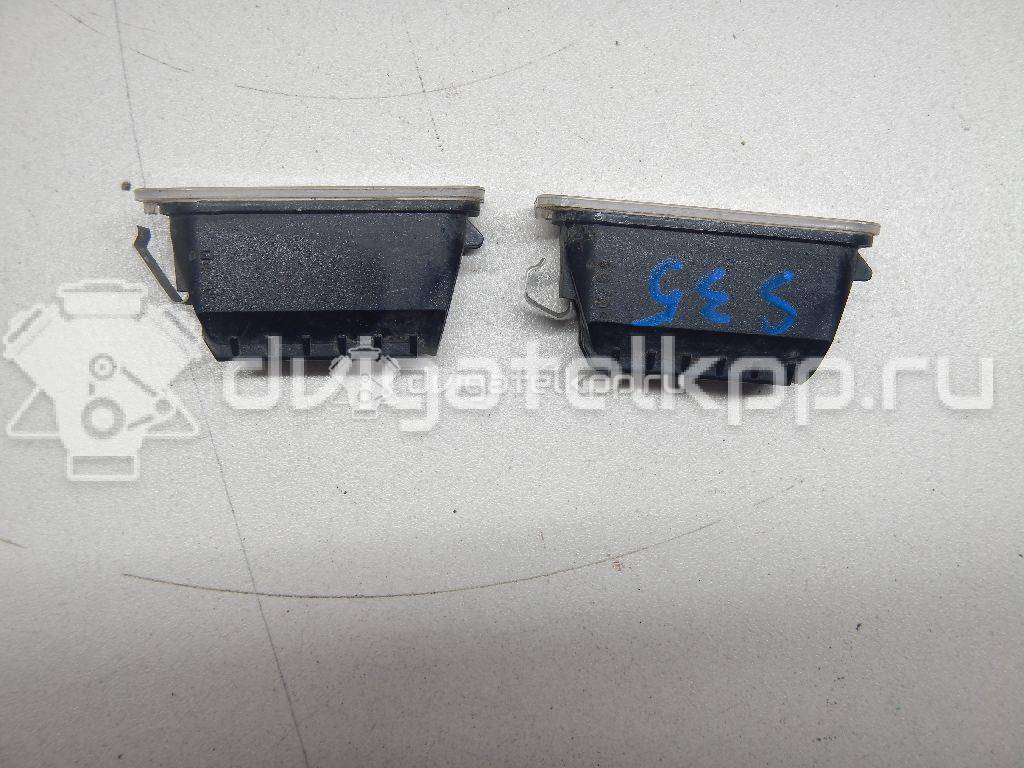 Фото Фонарь подсветки номера  5105886 для Ford Fiesta / Focus / Tourneo / C-Max / Ka {forloop.counter}}