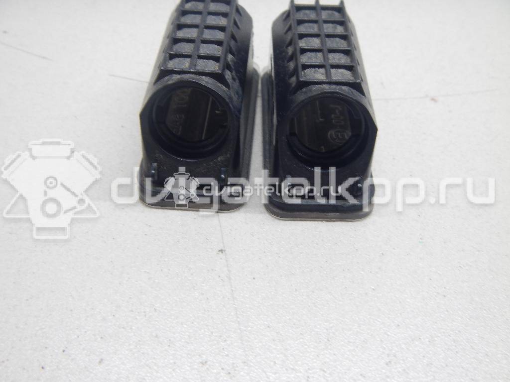 Фото Фонарь подсветки номера  5105886 для Ford Fiesta / Focus / Tourneo / C-Max / Ka {forloop.counter}}