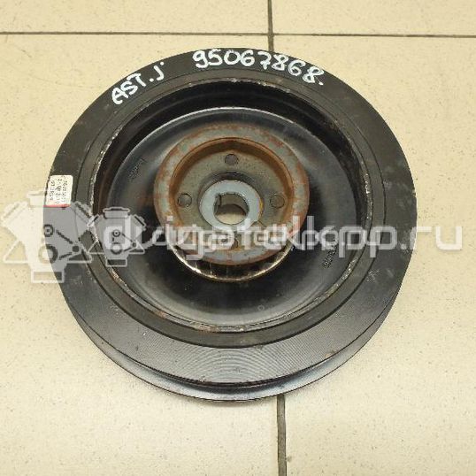 Фото Шкив коленвала для двигателя A 20 DTH для Holden / Opel / Vauxhall 159-165 л.с 16V 2.0 л Дизельное топливо 55563401